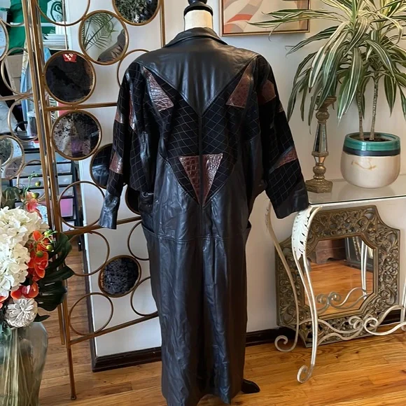 Vintage leather & Suede Coat. - Picture 5 of 5